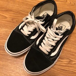 Vans Old Skool Black and White Sneakers in US8